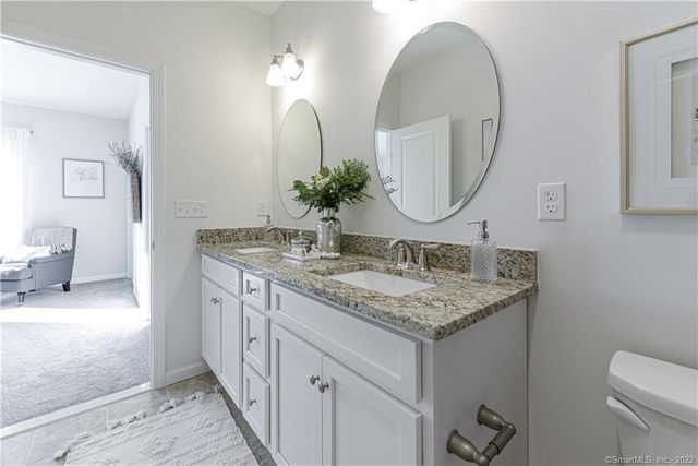 137 Mulholland Way, North Haven, CT 06473