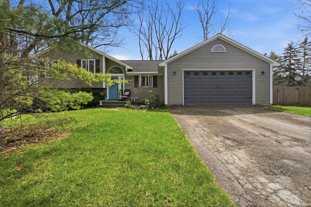 5039 W Princeton Avenue, Clarkston, MI 48348