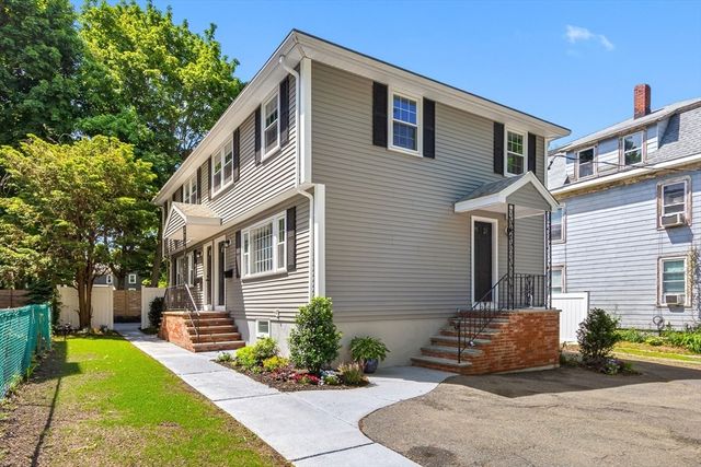 22 Park St A, Wakefield, MA 01880