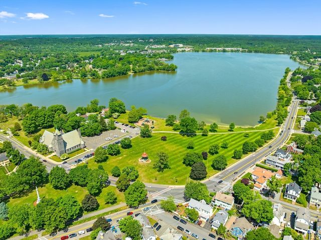 22 Park St A, Wakefield, MA 01880