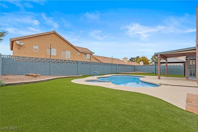 2842 Mahogany Grove Avenue, Henderson, NV 89074