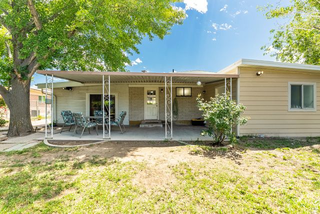 1876 W 3350 S, Salt Lake City, UT 84119