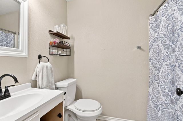 115 Solon Road, Waxahachie, TX 75165