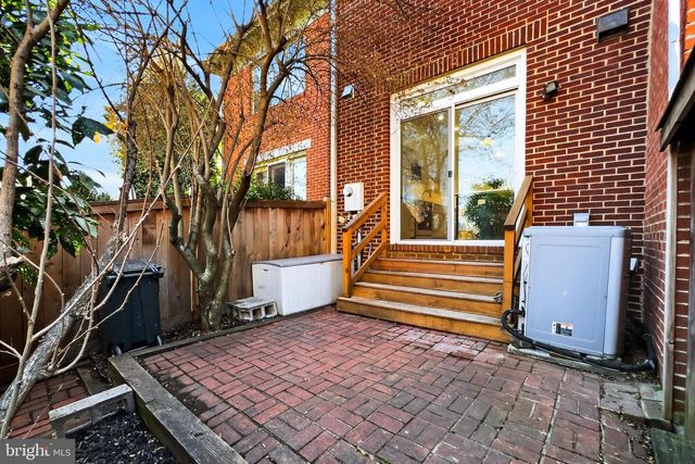 564 N WEST ST, Alexandria, VA 22314