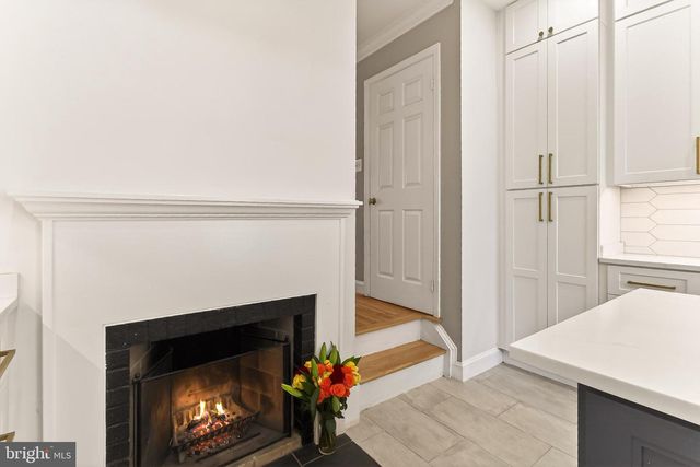 564 N WEST ST, Alexandria, VA 22314