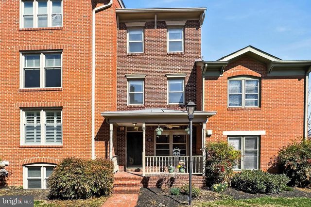 564 N WEST ST, Alexandria, VA 22314