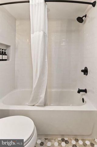 564 N WEST ST, Alexandria, VA 22314