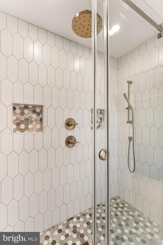 564 N WEST ST, Alexandria, VA 22314