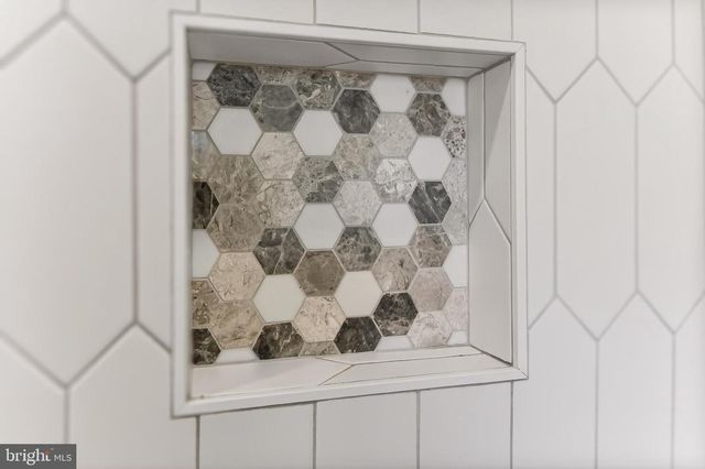 564 N WEST ST, Alexandria, VA 22314