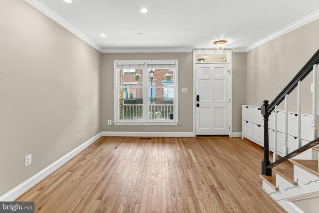 564 N WEST ST, Alexandria, VA 22314