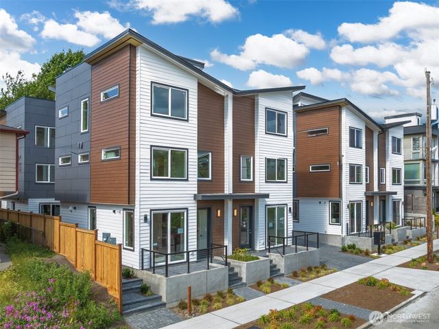 1746 B NW 62nd Street, Seattle, WA 98107