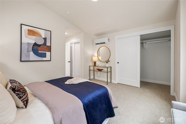 1746 B NW 62nd Street, Seattle, WA 98107