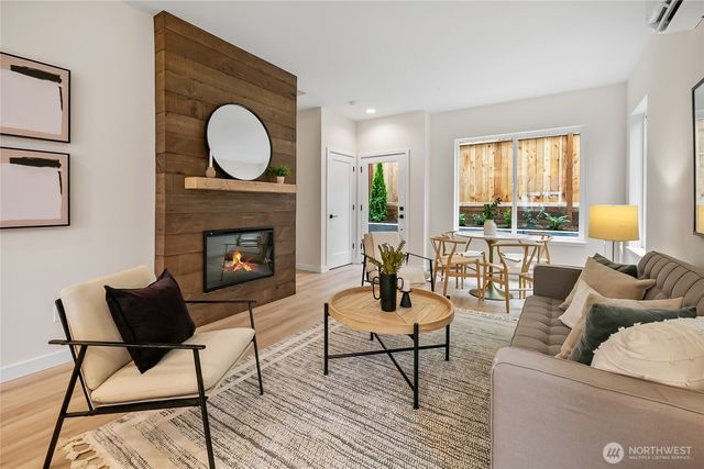 1746 B NW 62nd Street, Seattle, WA 98107