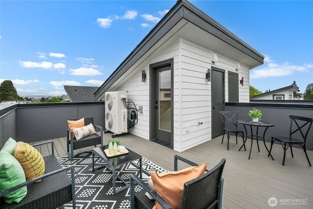 1746 B NW 62nd Street, Seattle, WA 98107