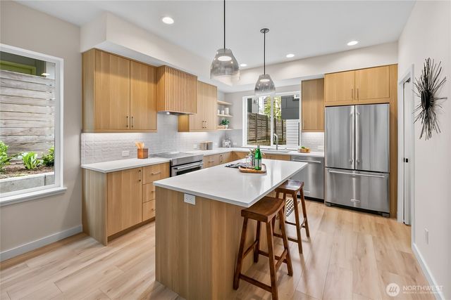 1746 B NW 62nd Street, Seattle, WA 98107