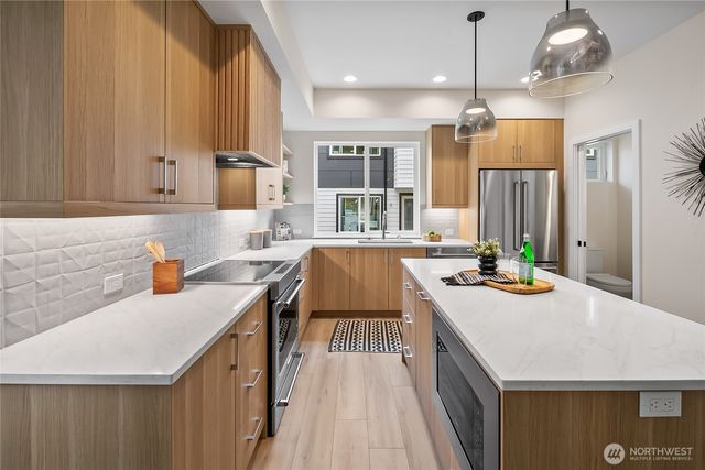 1746 B NW 62nd Street, Seattle, WA 98107