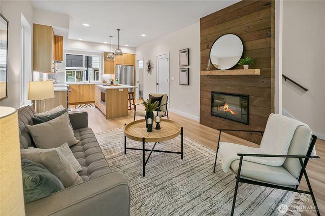 1746 B NW 62nd Street, Seattle, WA 98107