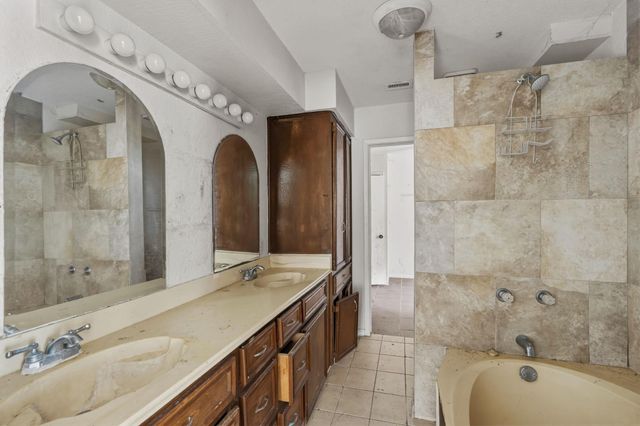 2326 12th Avenue N, Texas City, TX 77590