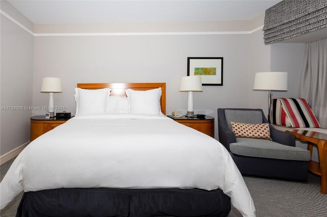 1435 Brickell Ave 3010, Miami, FL 33131