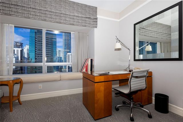 1435 Brickell Ave 3010, Miami, FL 33131