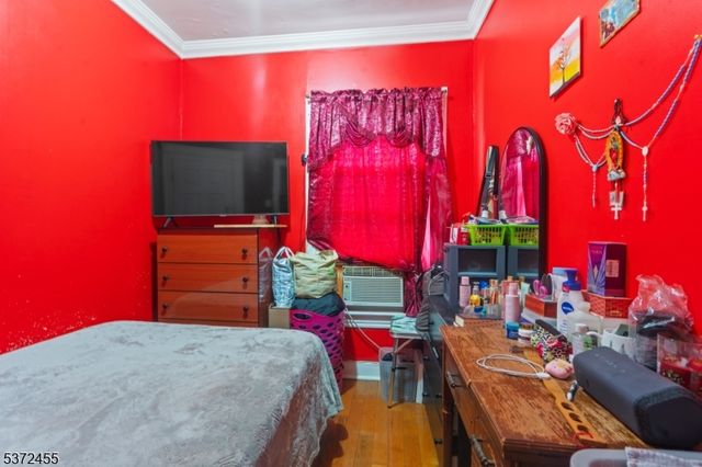 93 Garside St, Newark City, NJ 07104