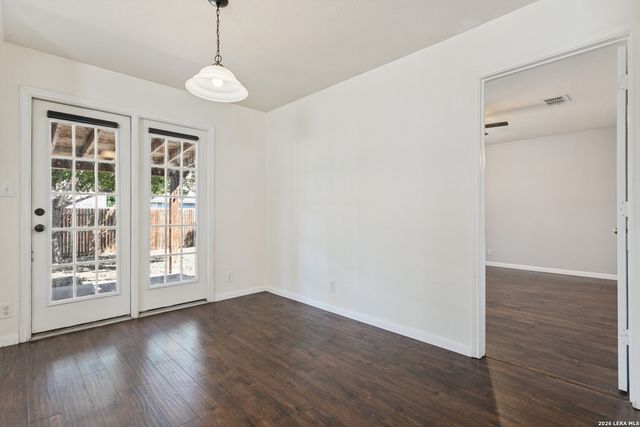 2614 Middleground, San Antonio, TX 78245