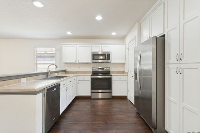 2614 Middleground, San Antonio, TX 78245