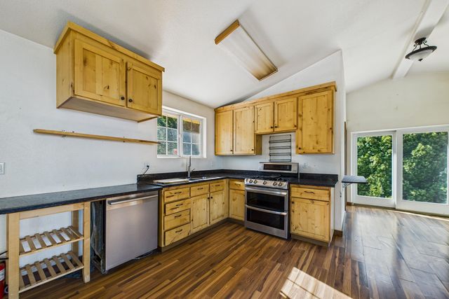 26092 Dyerville Loop Road, Garberville, CA 95542