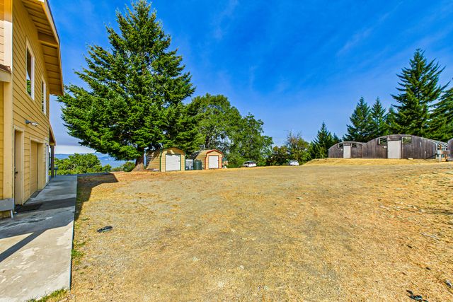 26092 Dyerville Loop Road, Garberville, CA 95542