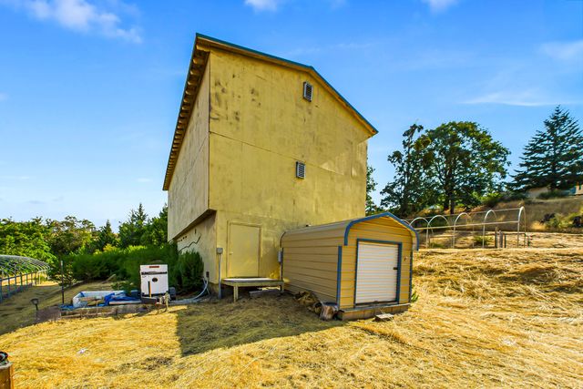 26092 Dyerville Loop Road, Garberville, CA 95542