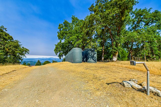 26092 Dyerville Loop Road, Garberville, CA 95542