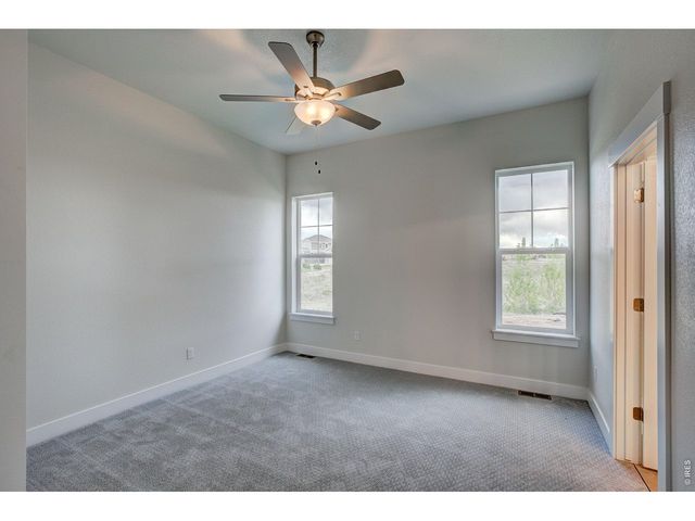 4204 Trapper Lake Dr, Loveland, CO 80538