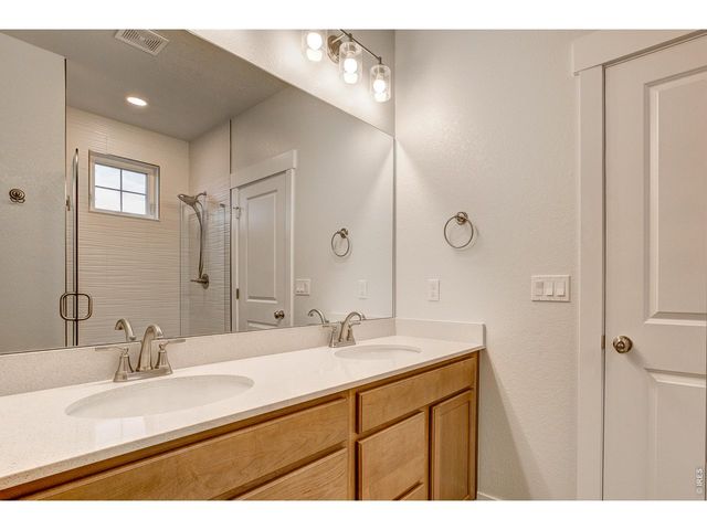 4204 Trapper Lake Dr, Loveland, CO 80538