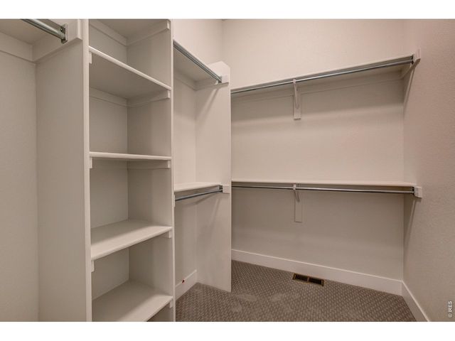 4204 Trapper Lake Dr, Loveland, CO 80538