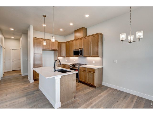 4204 Trapper Lake Dr, Loveland, CO 80538
