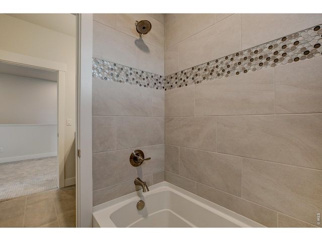 4204 Trapper Lake Dr, Loveland, CO 80538