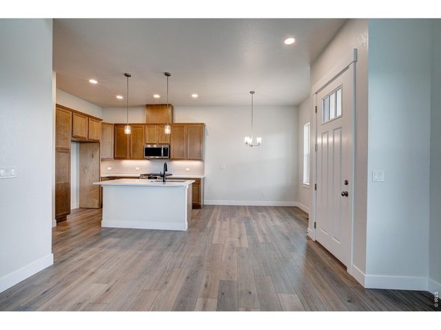 4204 Trapper Lake Dr, Loveland, CO 80538