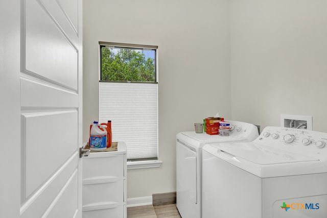 105 N John Bird, Blanco, TX 78606