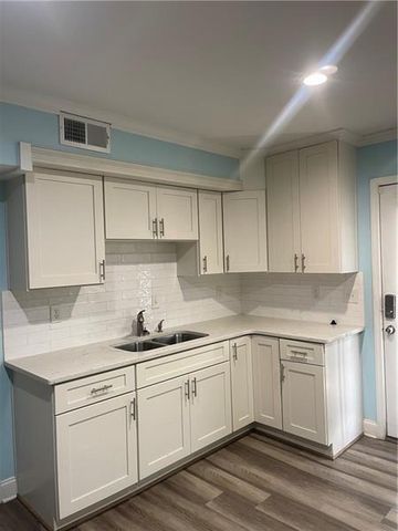3168 Sewell Mill Road, Marietta, GA 30162