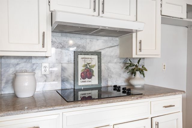 1102 St Croix Court, Arlington, TX 76012