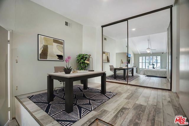 7100 Balboa Boulevard 702, Van Nuys, CA 91406