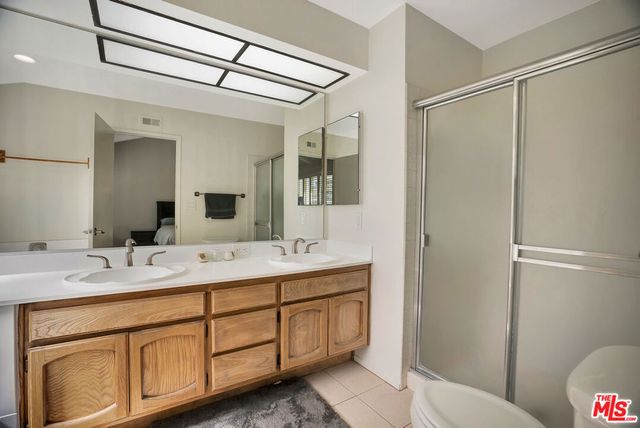 7100 Balboa Boulevard 702, Van Nuys, CA 91406