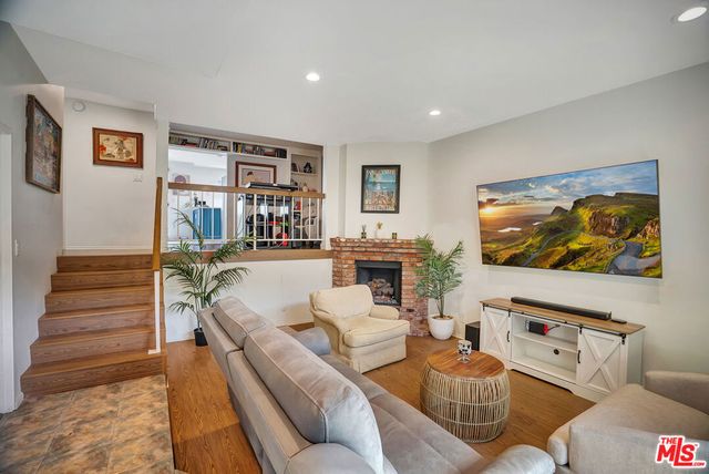 7100 Balboa Boulevard 702, Van Nuys, CA 91406