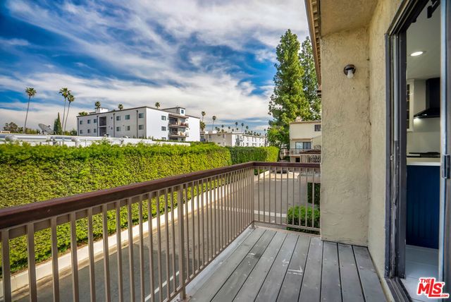 7100 Balboa Boulevard 702, Van Nuys, CA 91406