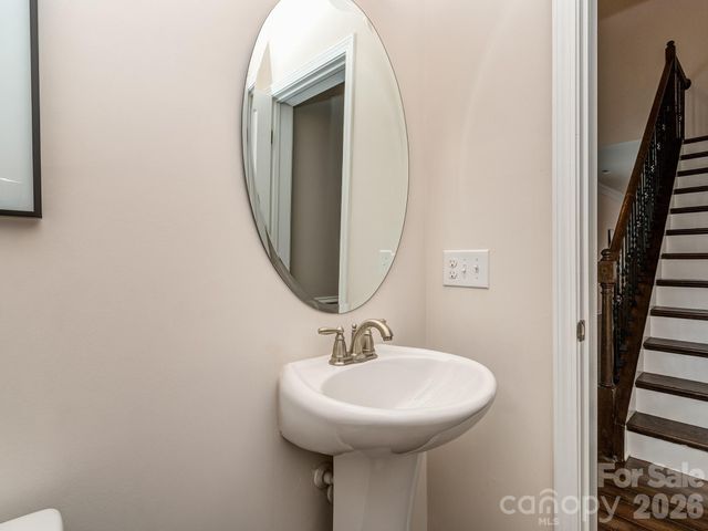 4354 Park South Station Boulevard, Charlotte, NC 28210
