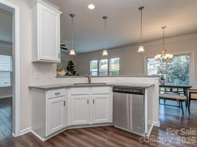 4354 Park South Station Boulevard, Charlotte, NC 28210
