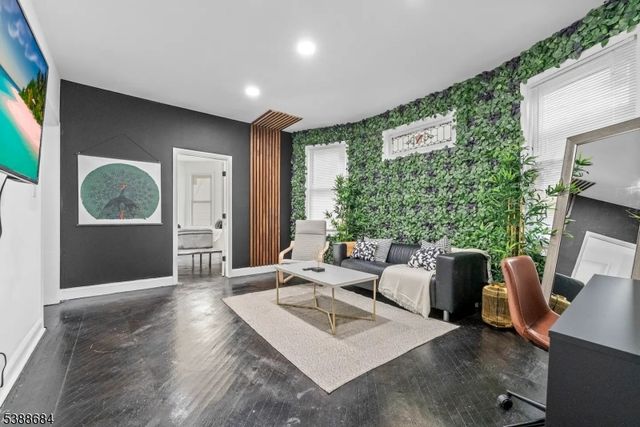 45 Seymour Ave, Newark City, NJ 07108