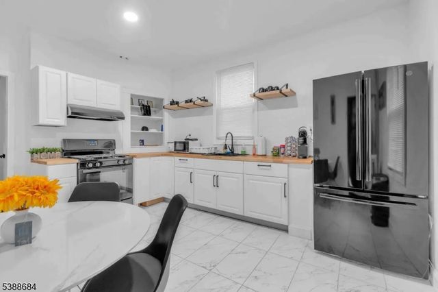 45 Seymour Ave, Newark City, NJ 07108