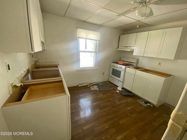 61 Cooney Avenue, Hamilton, NJ 08619