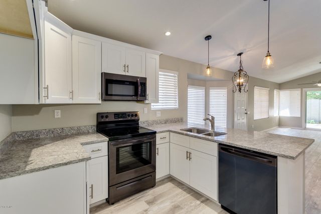 5237 W JUPITER Way N, Chandler, AZ 85226